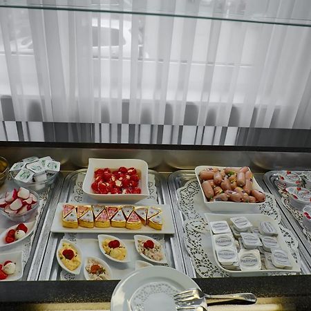 Hotel Townhouse Dahlewitz  ภายนอก รูปภาพ