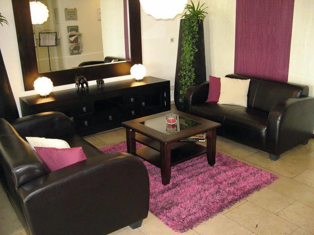 Hotel Townhouse Dahlewitz  ภายนอก รูปภาพ