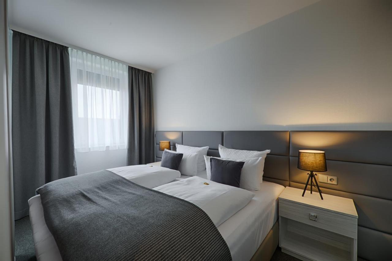 Hotel Townhouse Dahlewitz  ภายนอก รูปภาพ